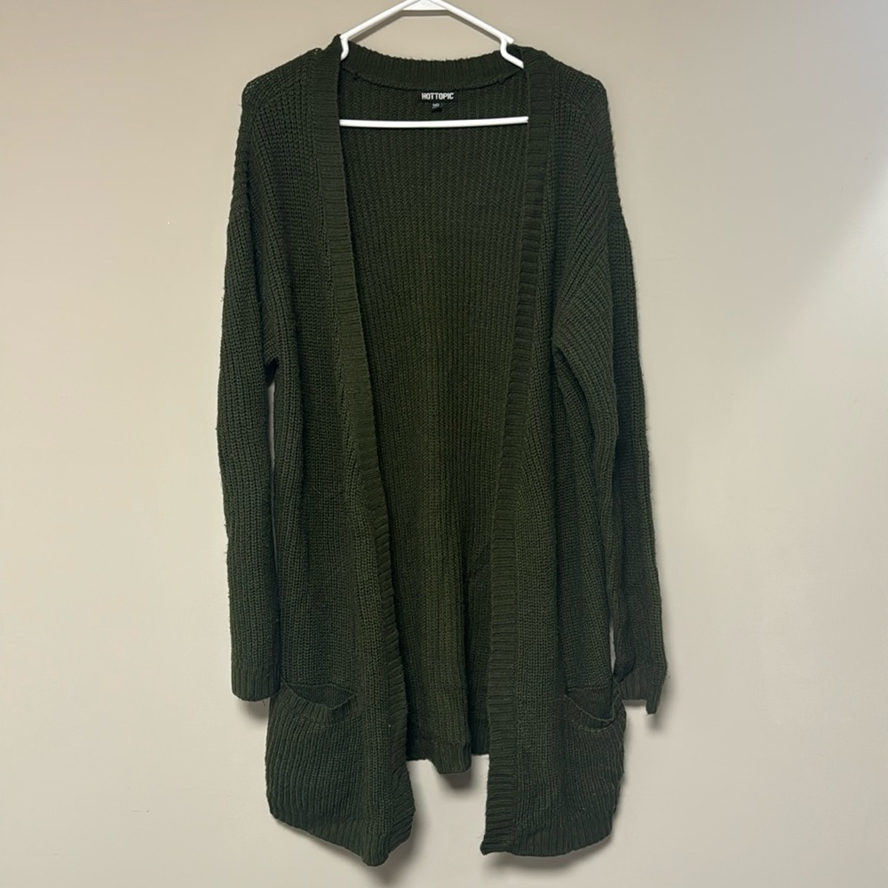 Men’s Hot Topic Cardigan Size M